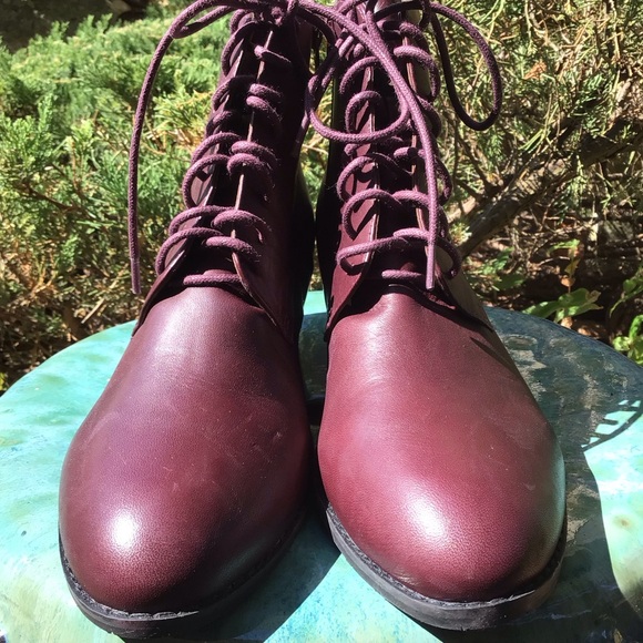ISSACMIZRAHILIVE! (7.5) WOMEN’S Leather Lace-up ankle boots Burgundy. Pre-owned - Picture 4 of 6